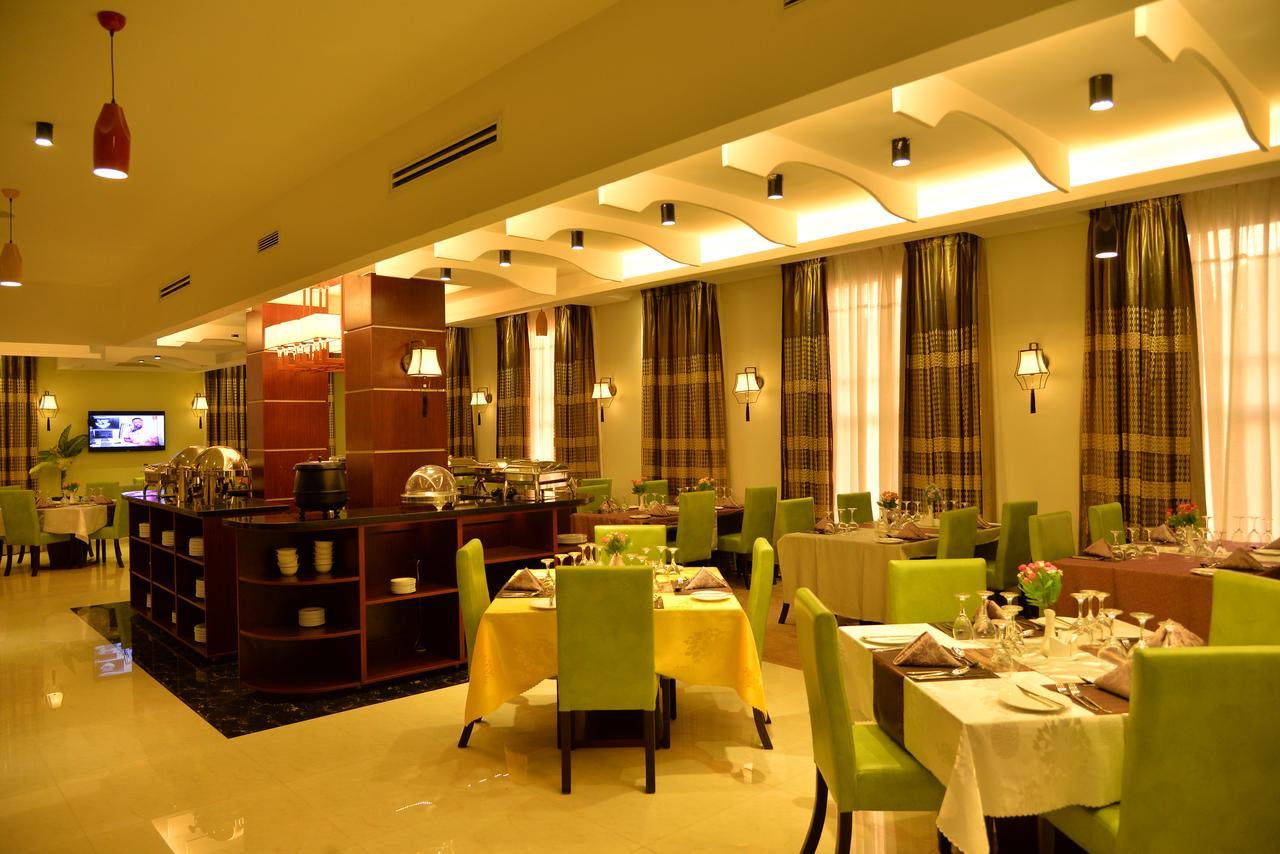 Grand Pela Hotel & Suites อาบูจา ภายนอก รูปภาพ